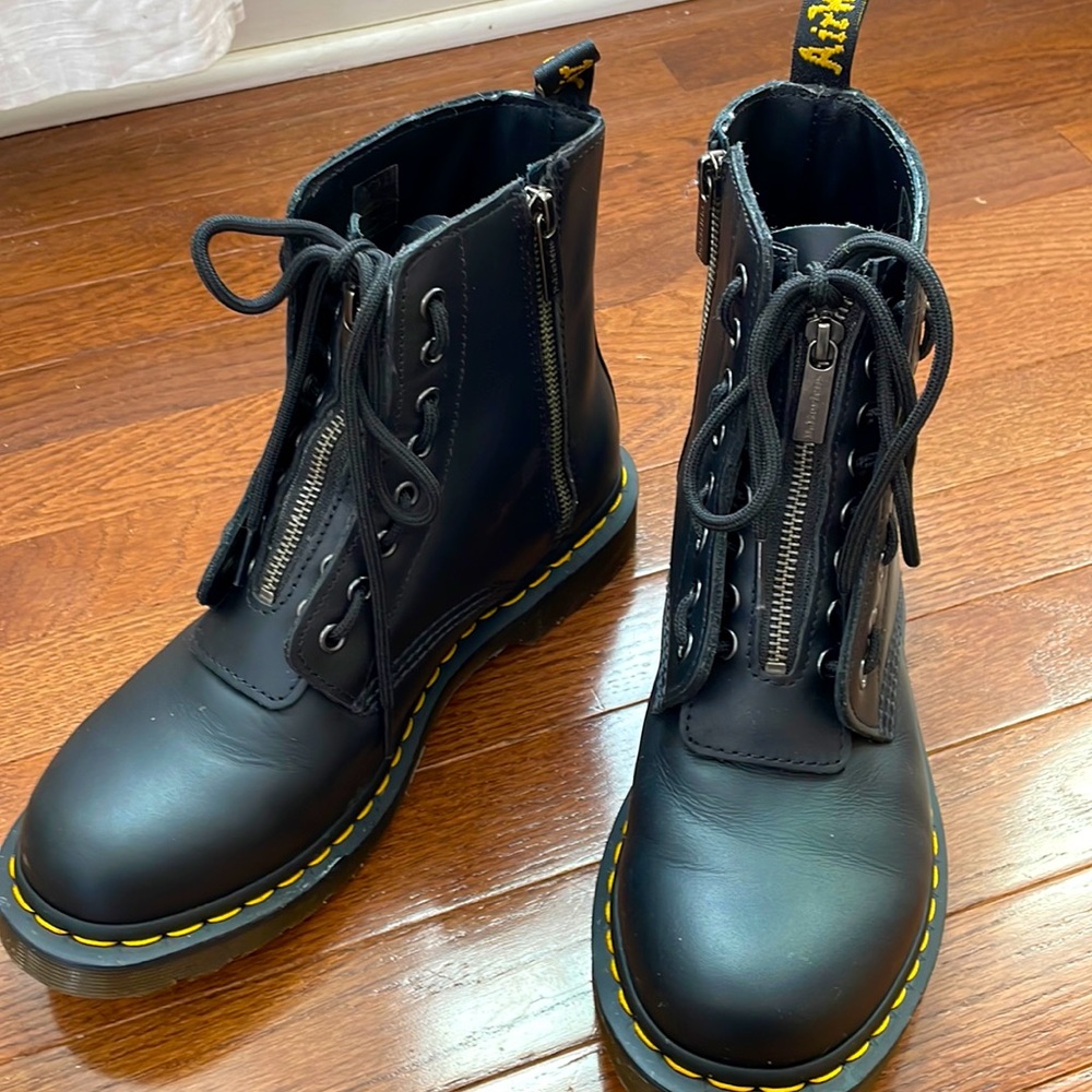 Doc Martens 1460 Pascal Boots with Zipper - Womens - worn twice!